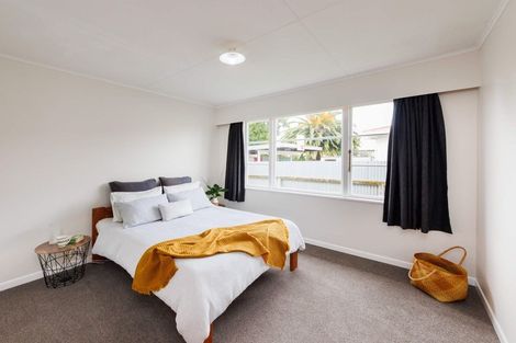 Photo of property in 10 Chester Crescent, West End, Palmerston North, 4410