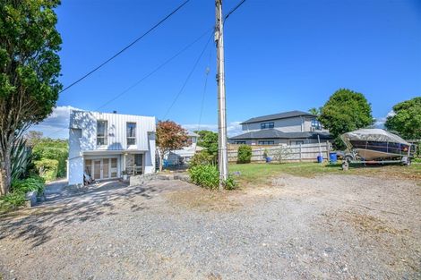 Photo of property in 114 Woodglen Road, Glen Eden, Auckland, 0602