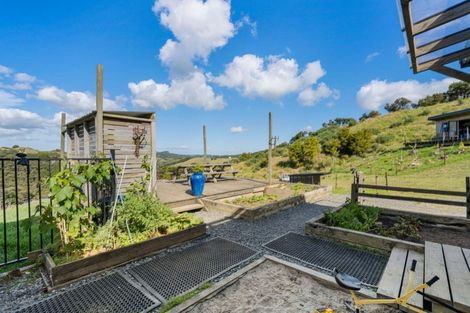 Photo of property in 957 Bull Road, Paparoa, 0193