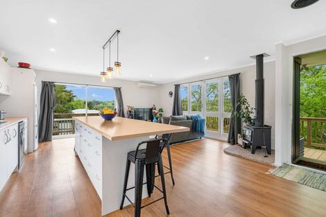 Photo of property in 14 View Street, Maungaturoto, 0520