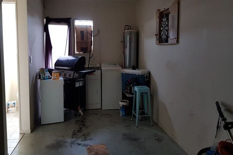 Photo of property in 3 Gina Avenue, Ranui, Auckland, 0612