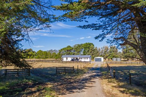 Photo of property in 92 Chester Road, Tawa, Wellington, 5028