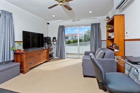 Photo of property in 95 Weatherly Road, Torbay, Auckland, 0630