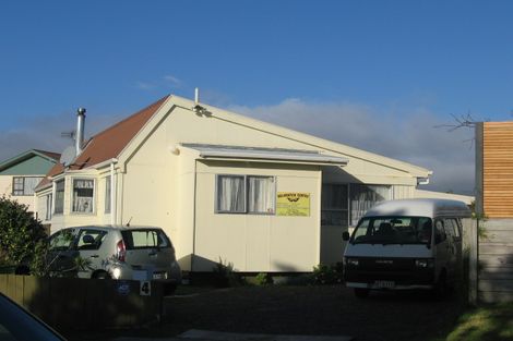 Photo of property in 4 Arnold Grove, Paraparaumu Beach, Paraparaumu, 5032