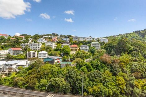 Photo of property in Terrace Tower Apartments, 10e/126 The Terrace, Wellington Central, Wellington, 6011