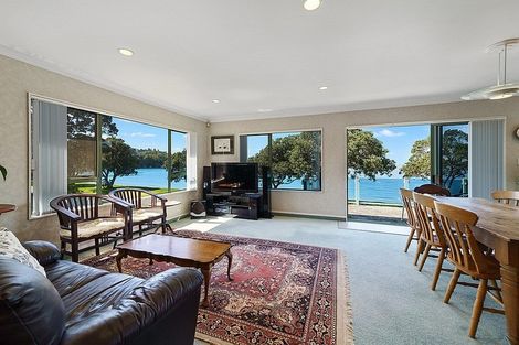 Photo of property in 20 Matakatia Parade, Matakatia, Whangaparaoa, 0930