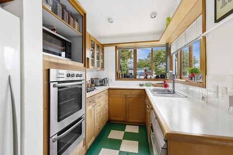 Photo of property in 118 Elizabeth Street, Mount Victoria, Wellington, 6011