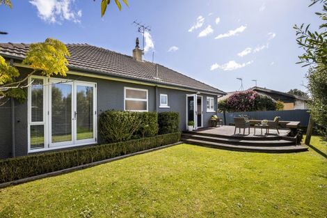 Photo of property in 11 Waimea Street, Westown, New Plymouth, 4310