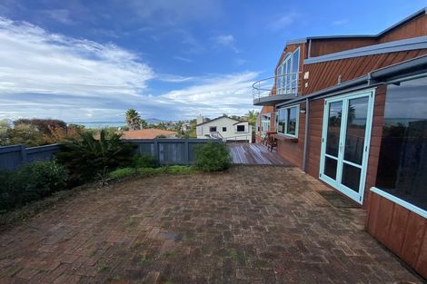 Photo of property in 9 Aberdeen Road, Castor Bay, Auckland, 0620