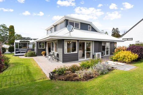 Photo of property in 104 Moana Anu Anu Avenue, Whangamata, 3620