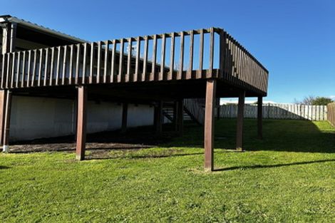 Photo of property in 18 Kopara Place, Clendon Park, Auckland, 2103