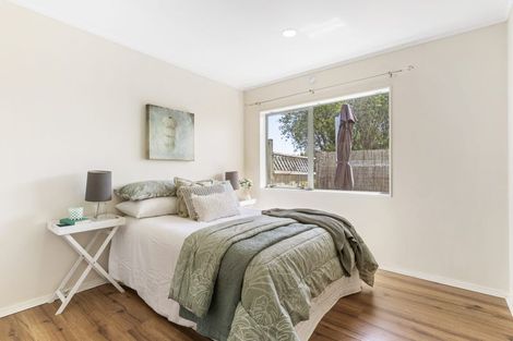 Photo of property in 2/67 Andrew Road, Howick, Auckland, 2010