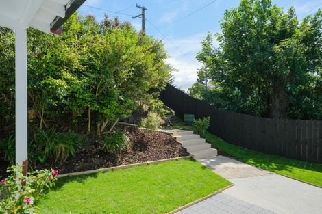 Photo of property in 17 Forfar Street, Clyde Hill, Dunedin, 9011