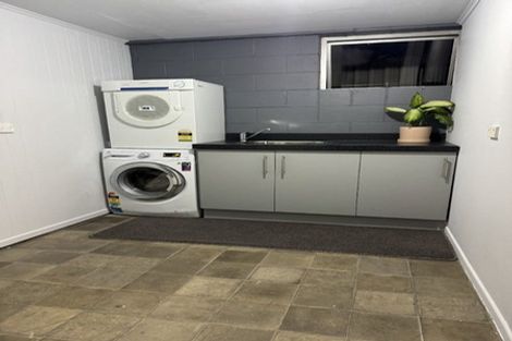 Photo of property in 5 Beaumaris Place, Sockburn, Christchurch, 8042