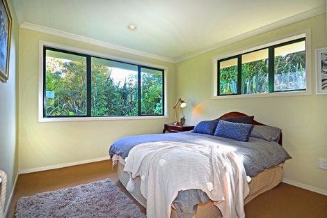 Photo of property in 33 Mokena Kohere Street, Manakau, Levin, 5573