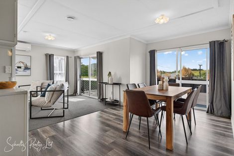 Photo of property in 27 Hurndall Street East, Maungaturoto, 0520