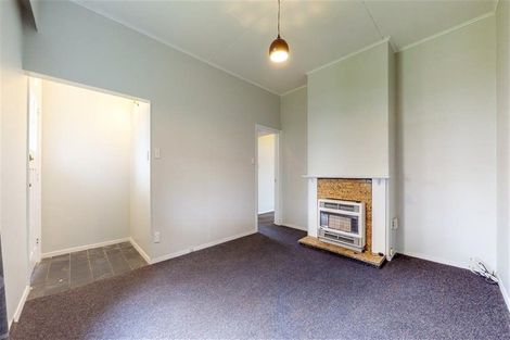 Photo of property in 22 Elizabeth Street, Moera, Lower Hutt, 5010