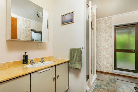 Photo of property in 43 Rock Isle Road, Torbay, Auckland, 0630