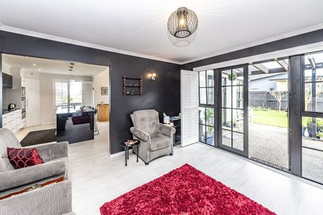 Photo of property in 8 Lithgow Drive, Otamatea, Whanganui, 4500