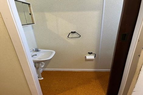 Photo of property in 267 Karori Road, Karori, Wellington, 6012