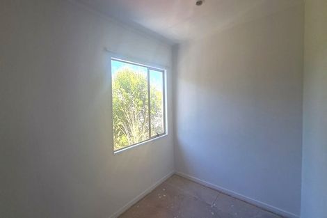 Photo of property in 19 Lockington Avenue, Henderson, Auckland, 0612