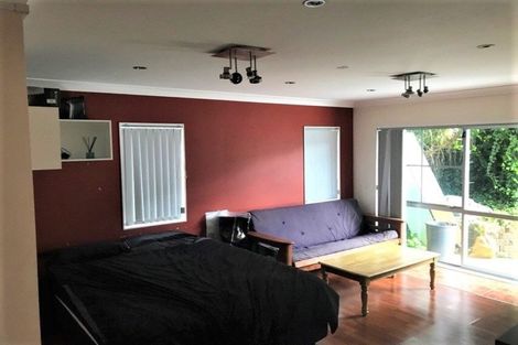 Photo of property in 68 Flanshaw Road, Te Atatu South, Auckland, 0610