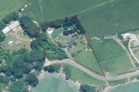 Photo of property in 5804 Kenepuru Road, Waitaria Bay, Picton, 7282