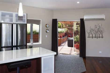 Photo of property in 8 Crossland Terrace, Lyttelton, 8082