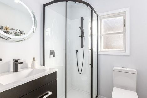 Photo of property in 106 Hine Road, Wainuiomata, Lower Hutt, 5014