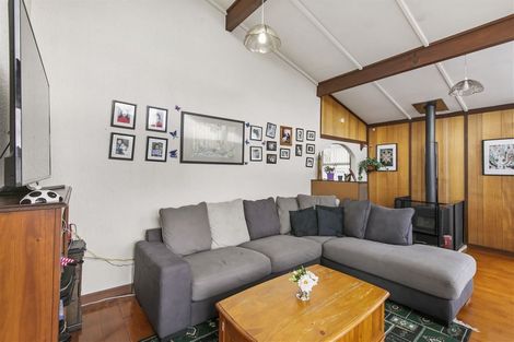 Photo of property in 38 Thornlow Street, Glendene, Auckland, 0602