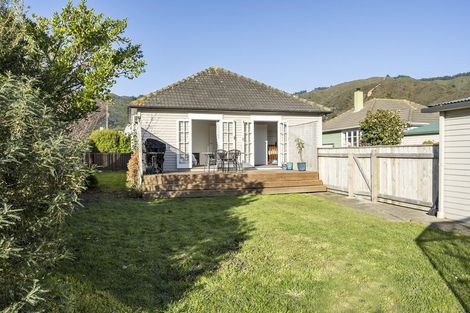 Photo of property in 14 Strand Crescent, Naenae, Lower Hutt, 5011