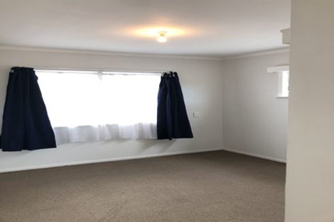 Photo of property in 18 Middlemore Crescent, Papatoetoe, Auckland, 2025
