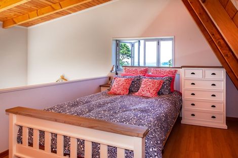 Photo of property in 102 Waihirere Drive, Tuateawa, Coromandel, 3583