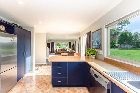 Photo of property in 80 Guildford Drive, Paraparaumu, 5032