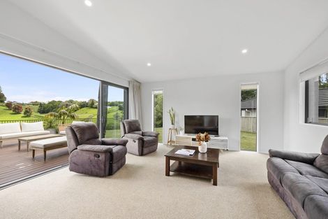 Photo of property in 7 Matau Lane, Ferndale, New Plymouth, 4310