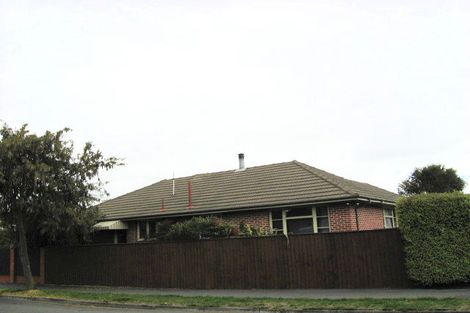 Photo of property in 12 Sevenoaks Drive, Bryndwr, Christchurch, 8053