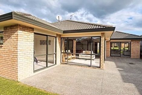 Photo of property in 36 Lilybank Crescent, East Tamaki, Auckland, 2013