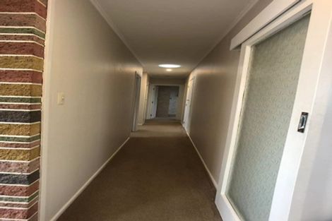 Photo of property in 14 Carole Crescent, Pakuranga, Auckland, 2010