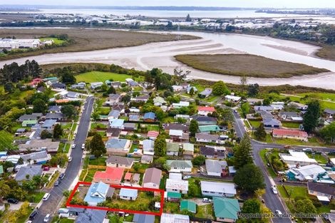 Photo of property in 31 Cobham Crescent, Kelston, Auckland, 0602