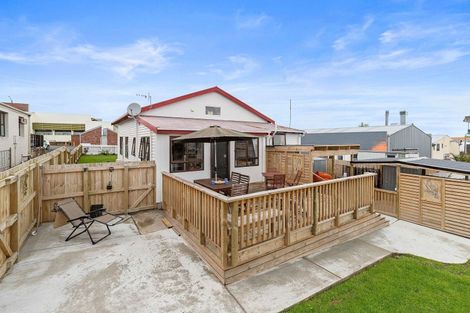 Photo of property in 12 Lawrence Avenue, Te Aroha, 3320