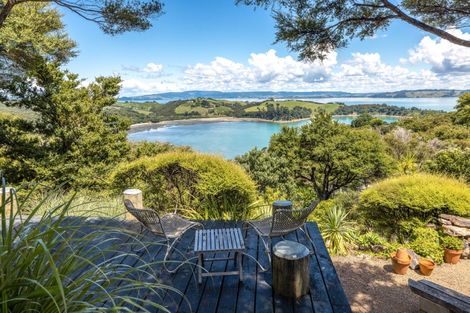 Photo of property in 19 Bella Vista Road, Omiha, Waiheke Island, 1081