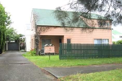 Photo of property in 2/9 Steen Place, Mangere Bridge, Auckland, 2022