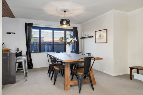 Photo of property in 2/100 Proctor Street, Papanui, Christchurch, 8053