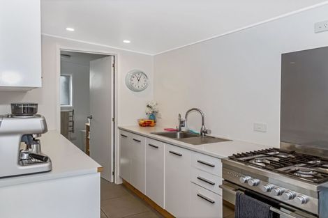 Photo of property in 7 Ferndale Drive, Snells Beach, 0920