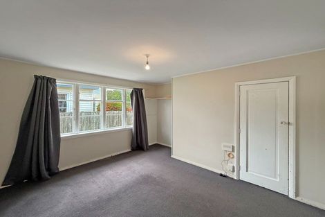 Photo of property in 15 Auburn Avenue, Upper Riccarton, Christchurch, 8041