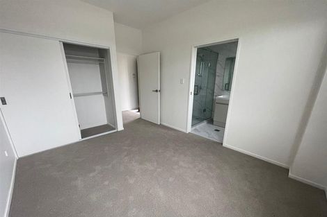 Photo of property in 20b Crestview Rise, Papakura, 2110