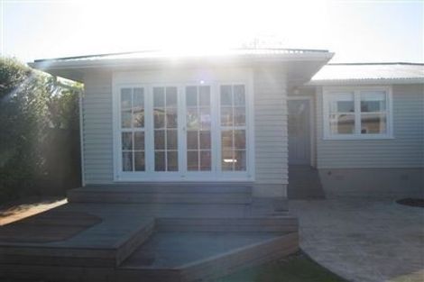 Photo of property in 1/45 Seine Road, Forrest Hill, Auckland, 0620