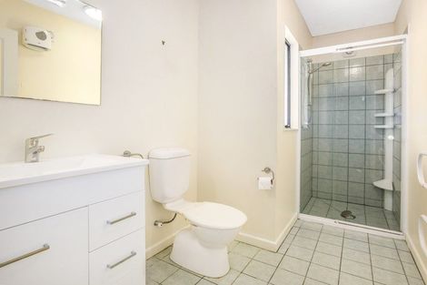 Photo of property in 54 Kakariki Grove, Waikanae, 5036