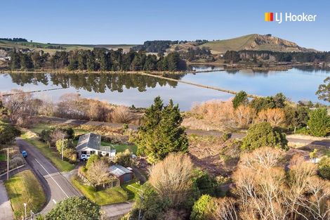 Photo of property in 2 Bourke Street, Waikouaiti, 9510