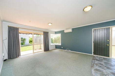 Photo of property in 9 Foxtail Fern, Kelvin Grove, Palmerston North, 4414